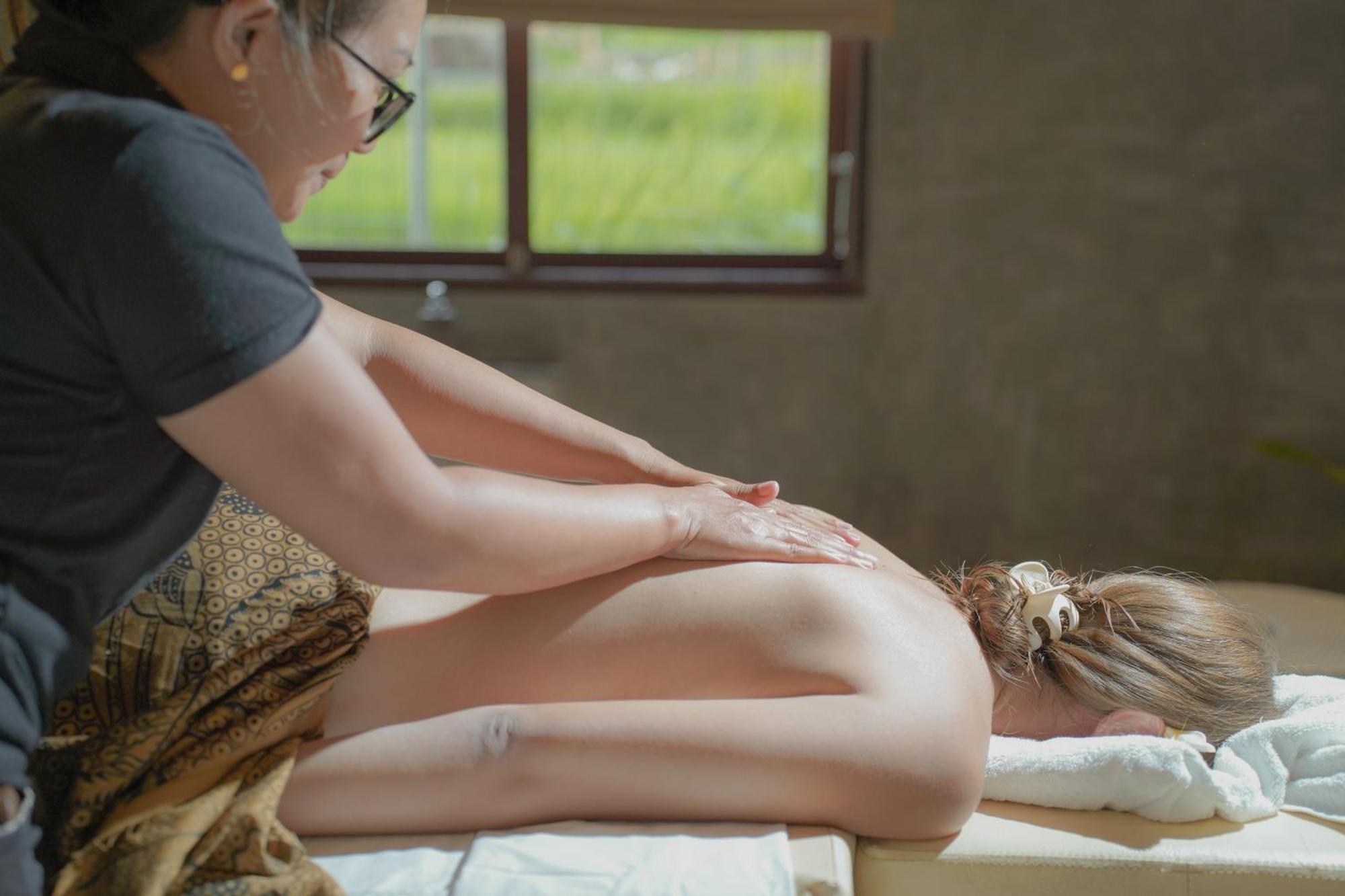 Poka Ubud Hidden Paradise & Spa By Eps מראה חיצוני תמונה