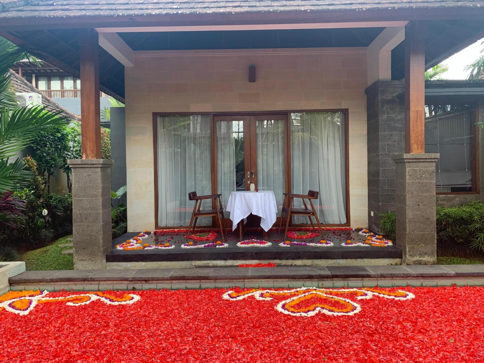 Poka Ubud Hidden Paradise & Spa By Eps מראה חיצוני תמונה